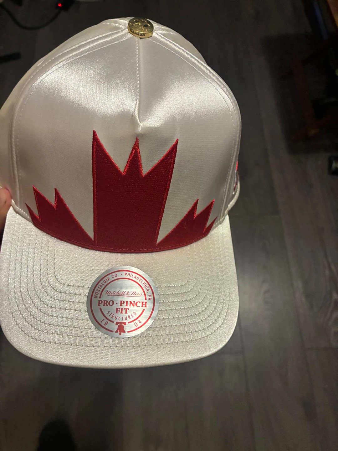 Mitchell & Ness Canada Cap