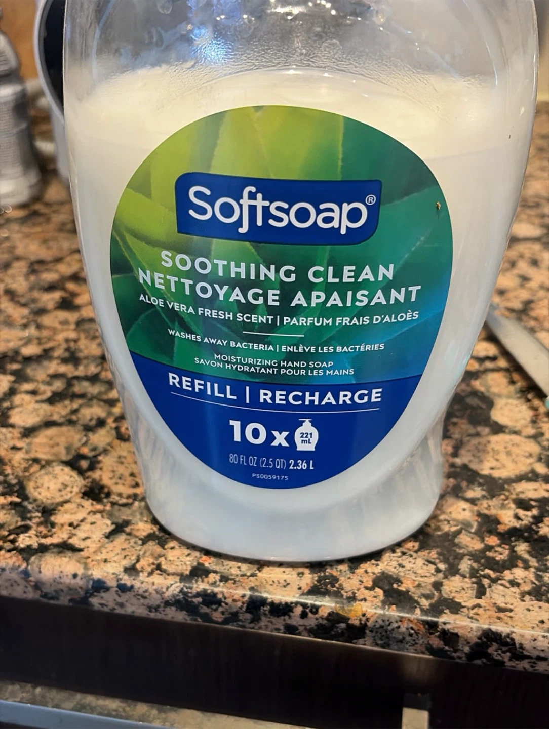 Softsoap Soothing Clean Aloe Vera Hand Soap Refill 2.36L