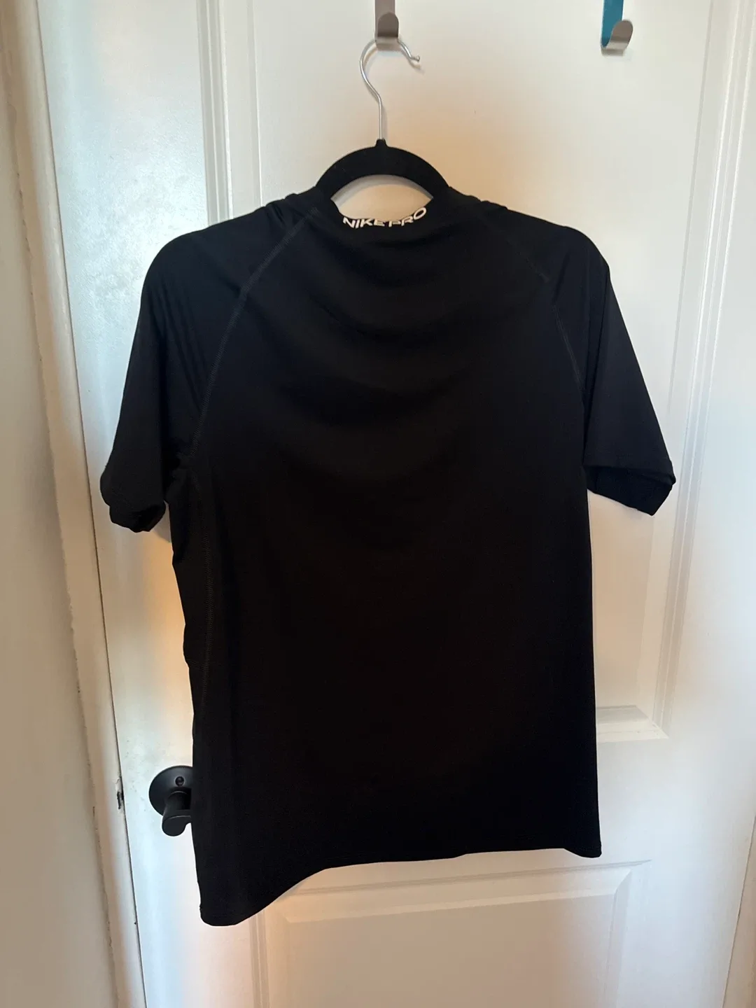 Nike pro short sleeve shirt - medium - photo 2