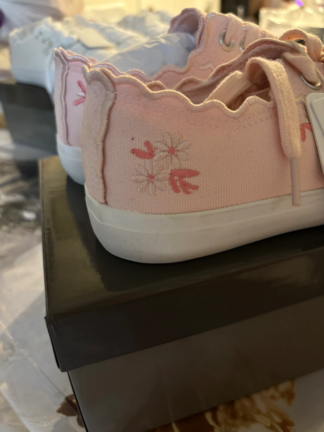 Greystone Pink Floral Canvas Sneakers - photo 2