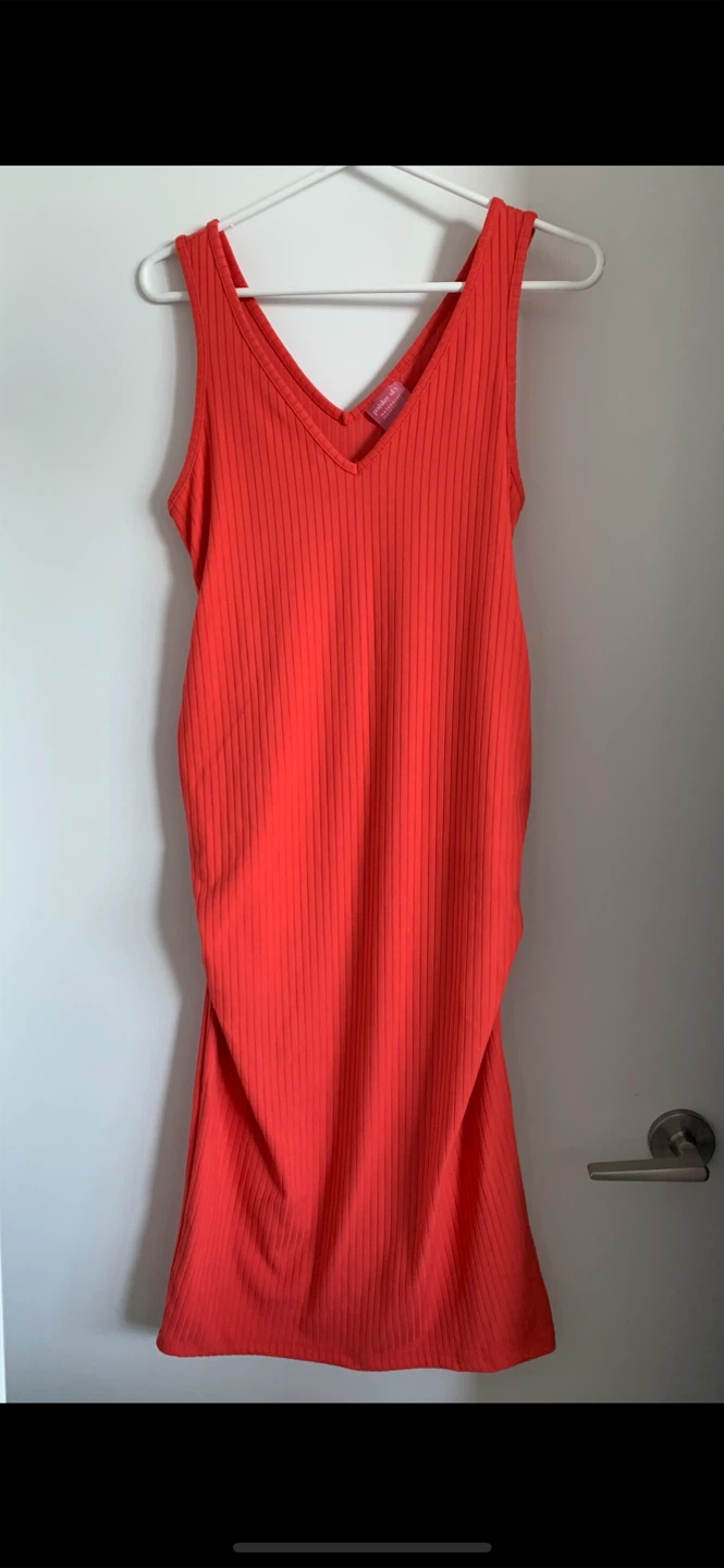 Maternity Ribbed/Ruched Midi Dress