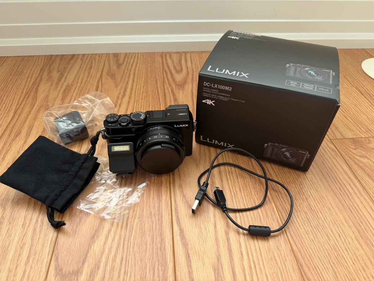 Panasonic LX100ii - Excellent condition
