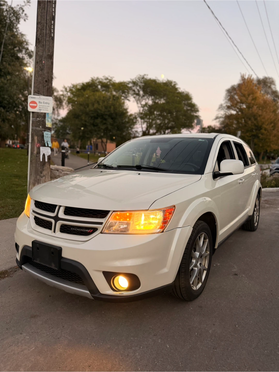White Dodge Journey R/T