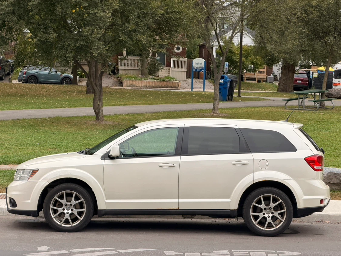 White Dodge Journey R/T - photo 5