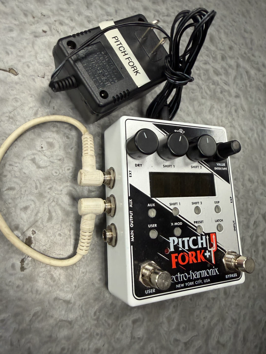Electro-Harmonix Pitch Fork+ Polyphonic Pitch Shifter - photo 3