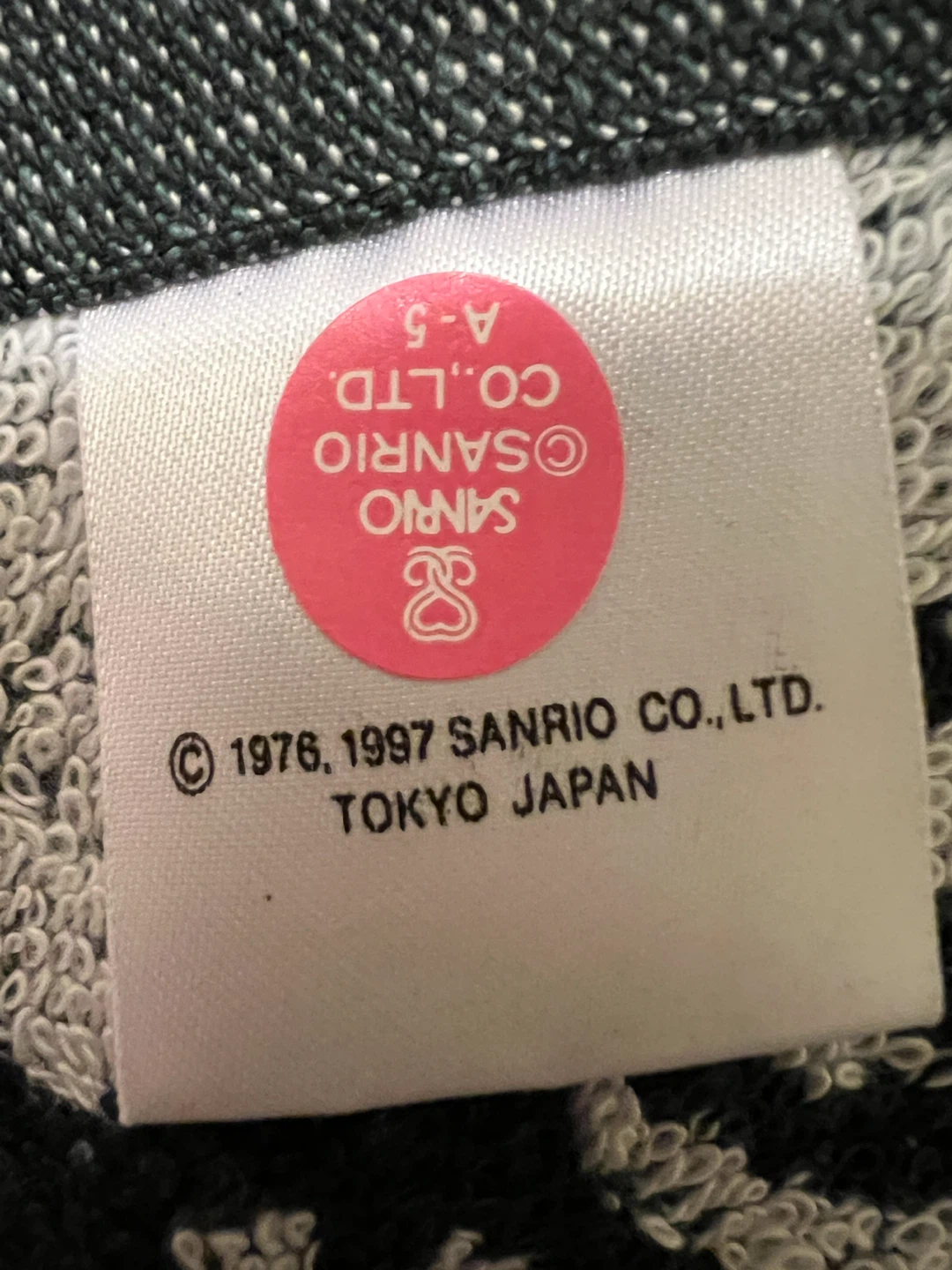 Sanrio Hello Kitty Hand Towel - photo 3