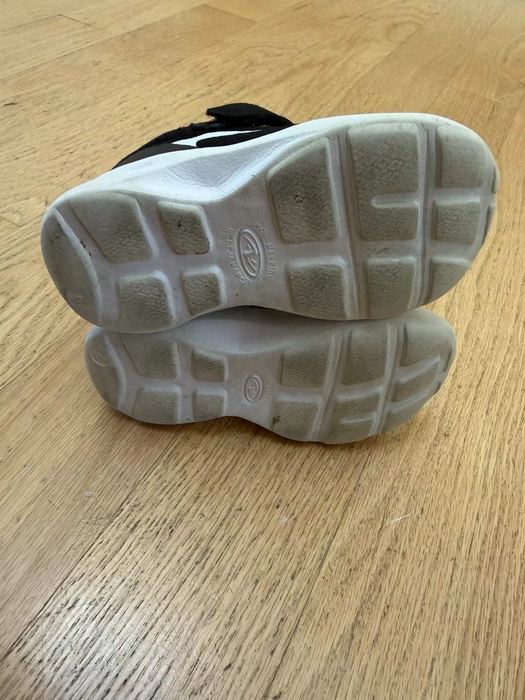 Toddler Unisex Shoes - photo 4