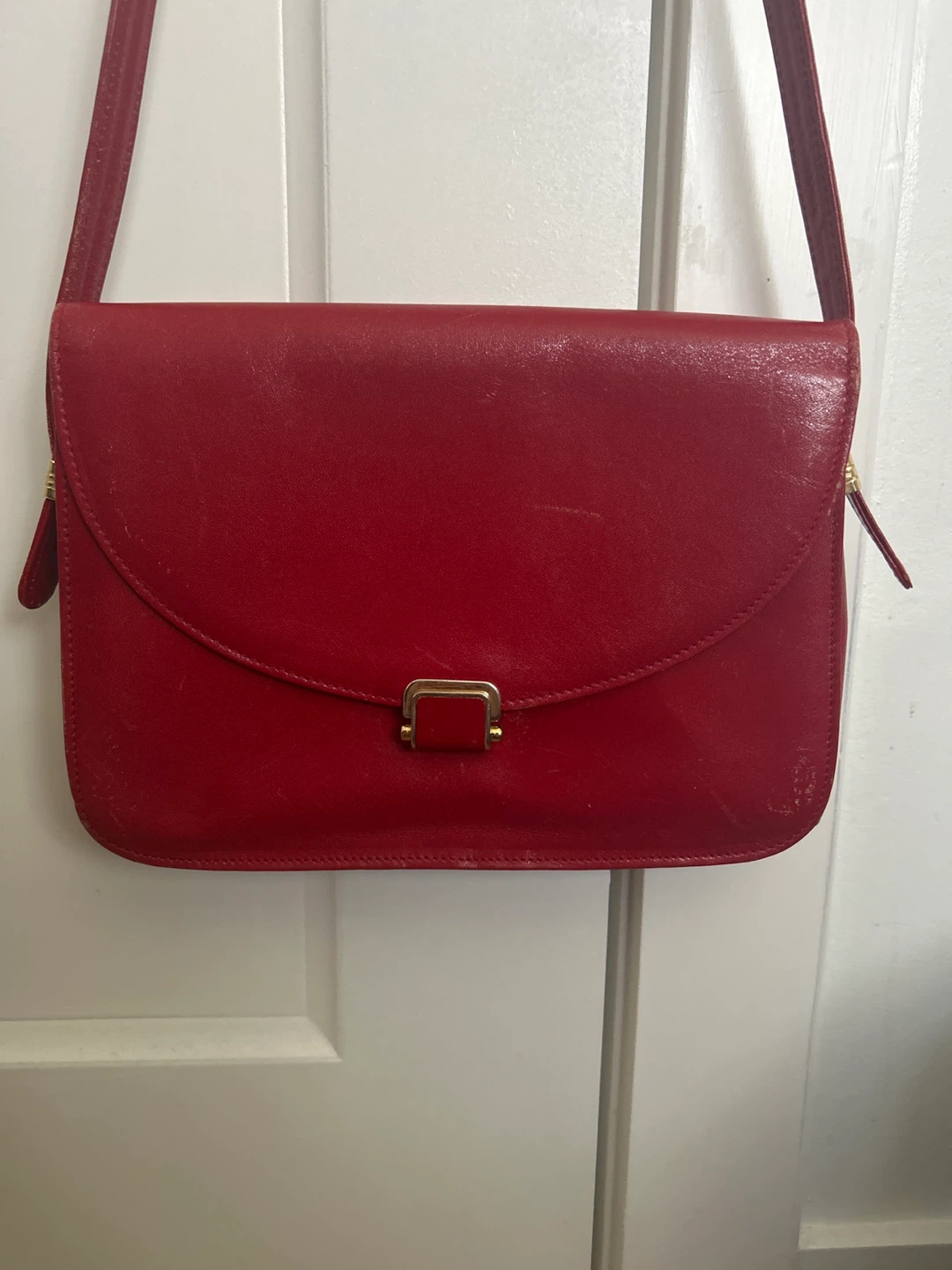Red Vintage Italian Leather Crossbody Bag - photo 2