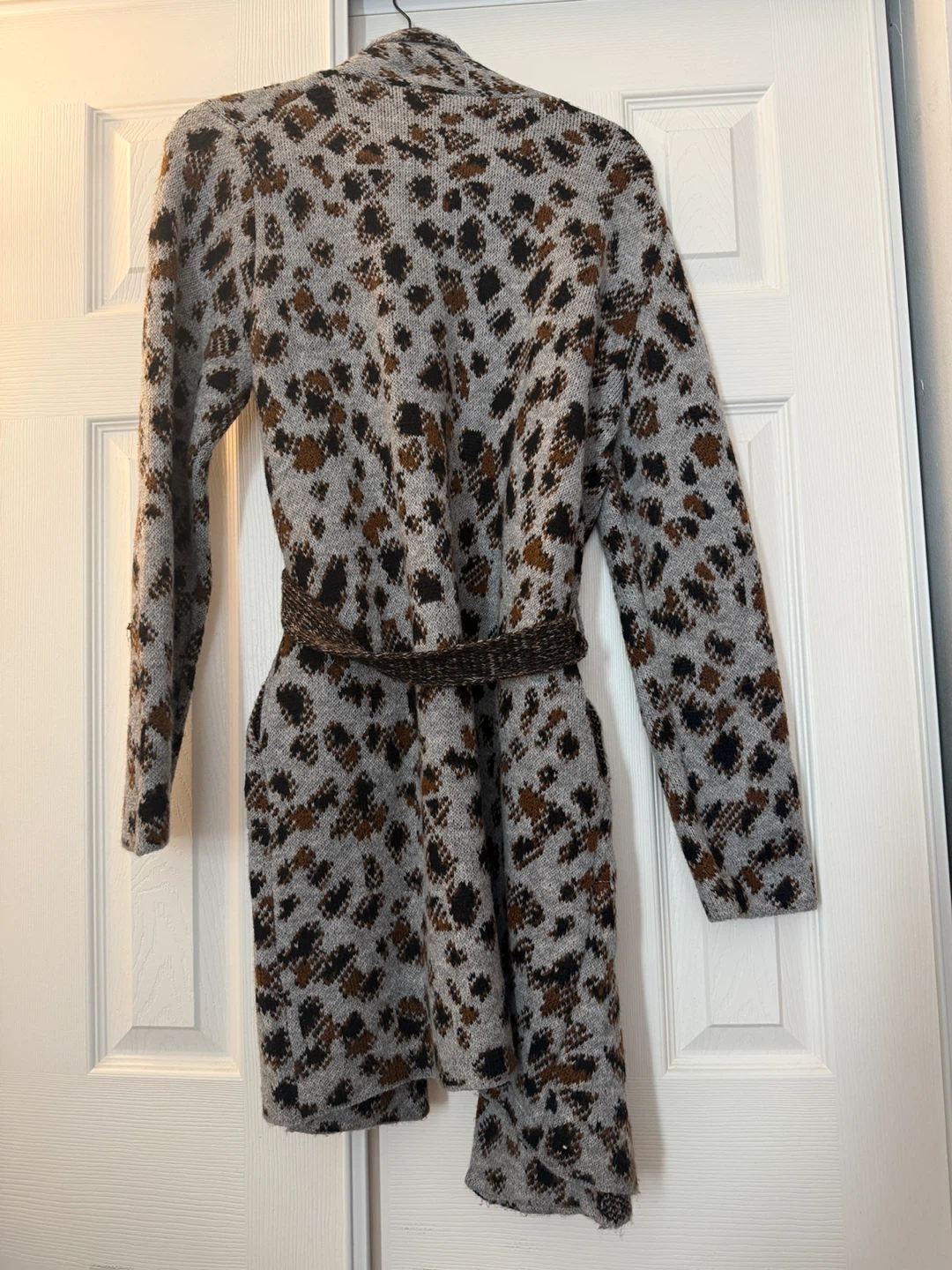 Woman’s Medium Long Sweater Cardigan - photo 2
