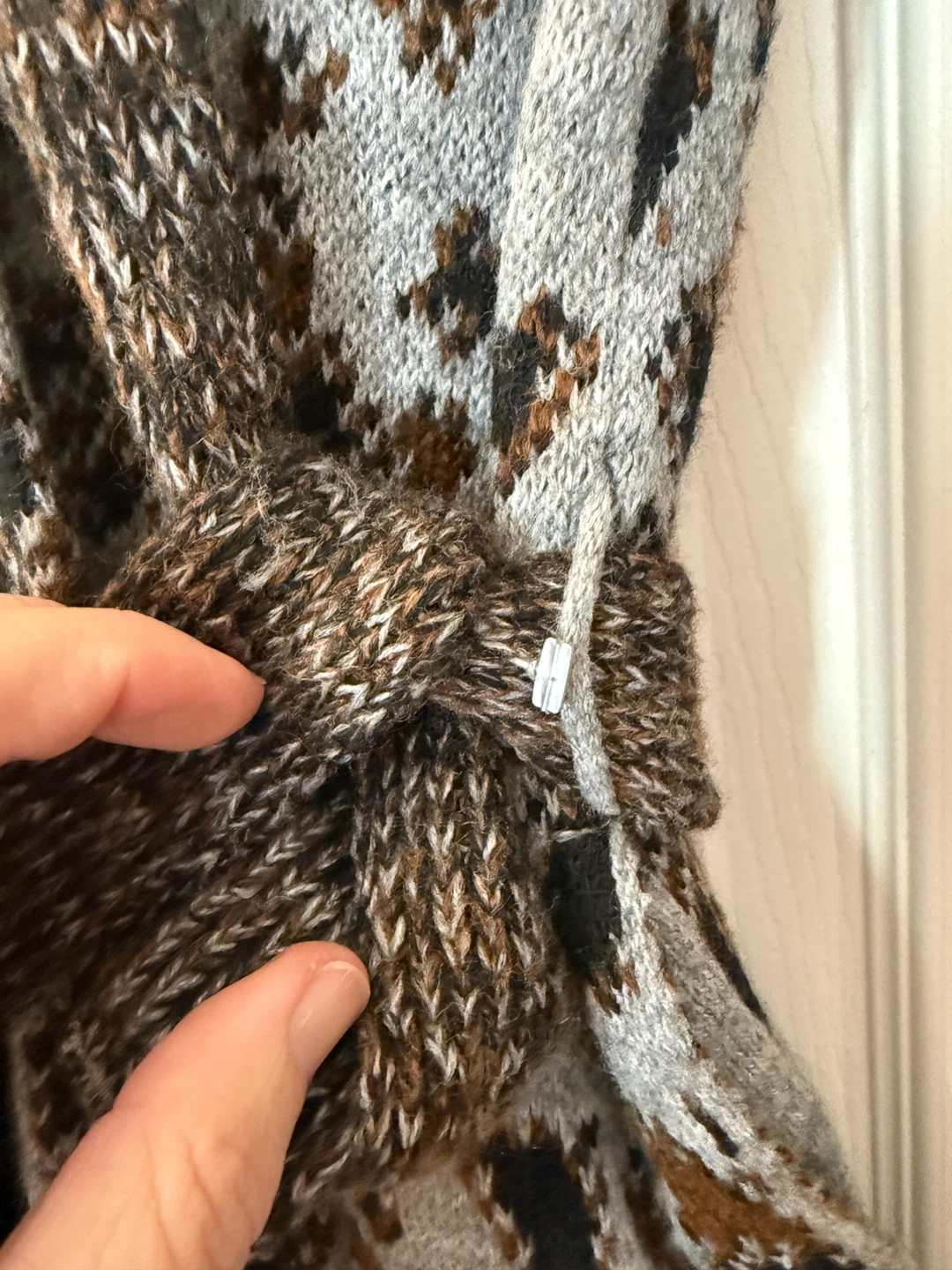 Woman’s Medium Long Sweater Cardigan - photo 3