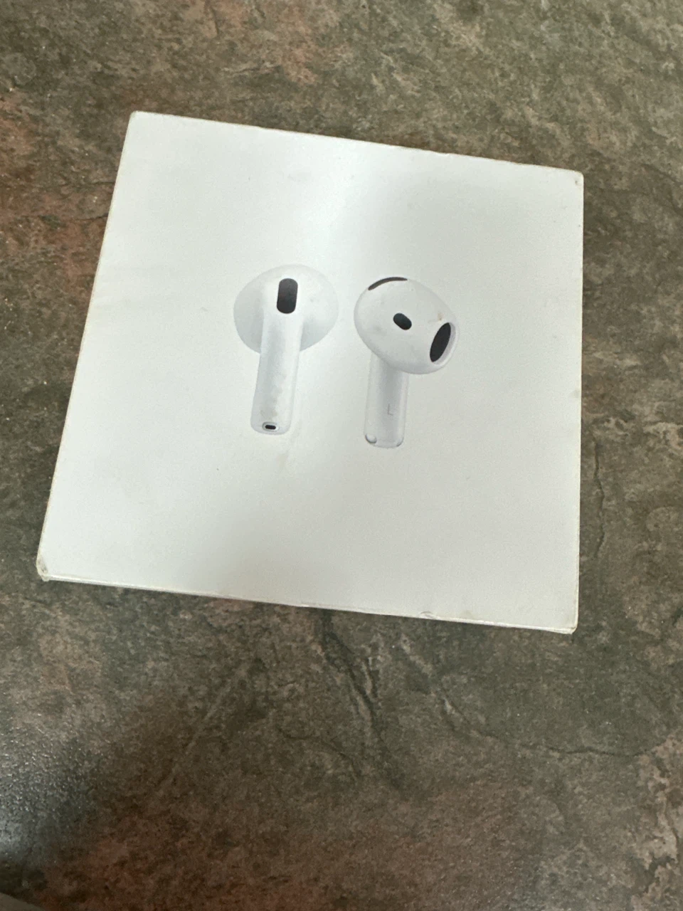 Apple AirPods 4