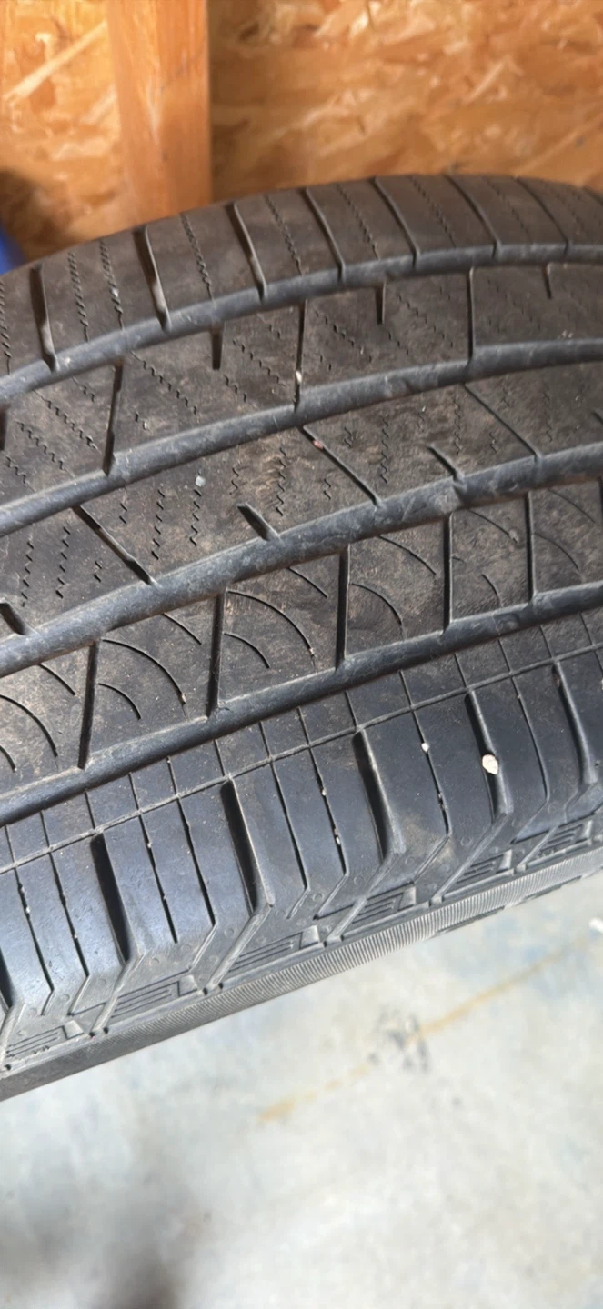 Continental 275/40R22 Tire with Rim - photo 2
