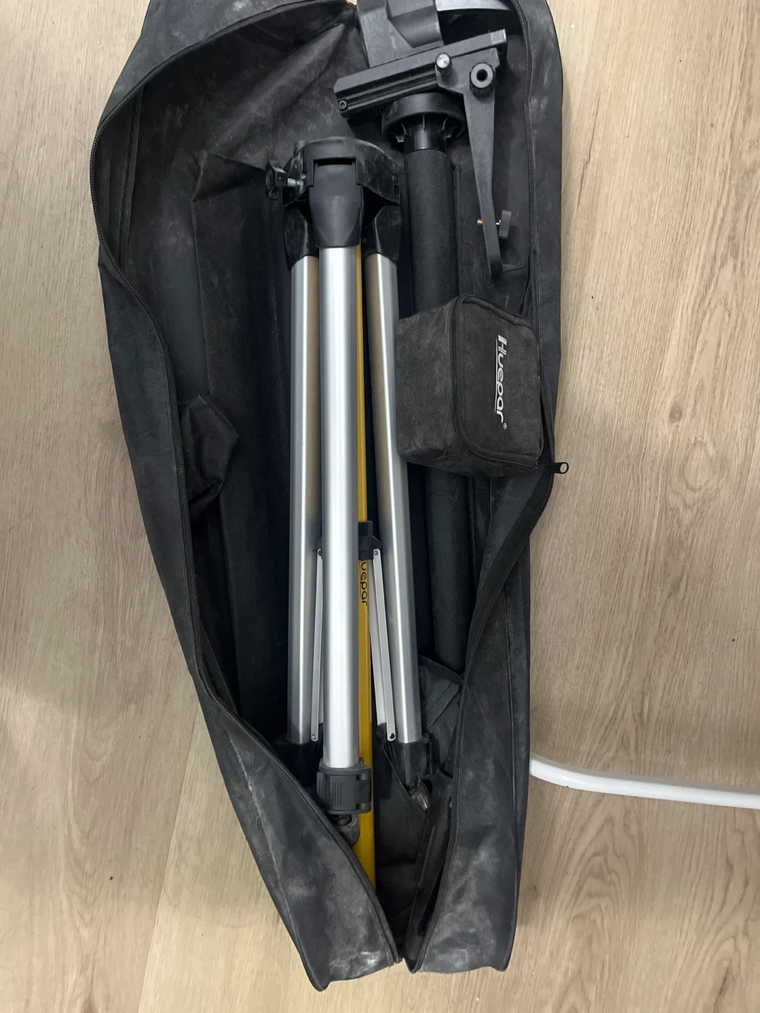 Huepar Laser Level Mounting Pole with Tripod - photo 2