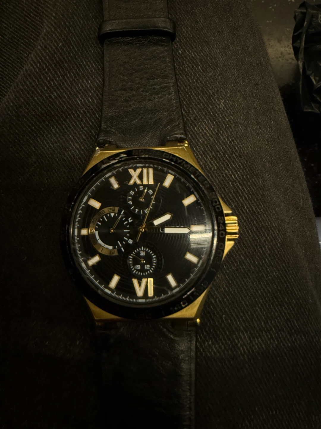 Gold-Tone Chronograph Watch with Black Leather Strap - photo 5