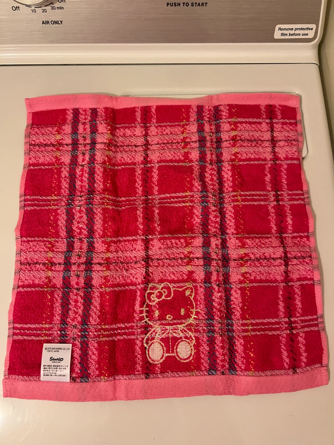 Sanrio Hello Kitty Pink Plaid Hand Towel - photo 3