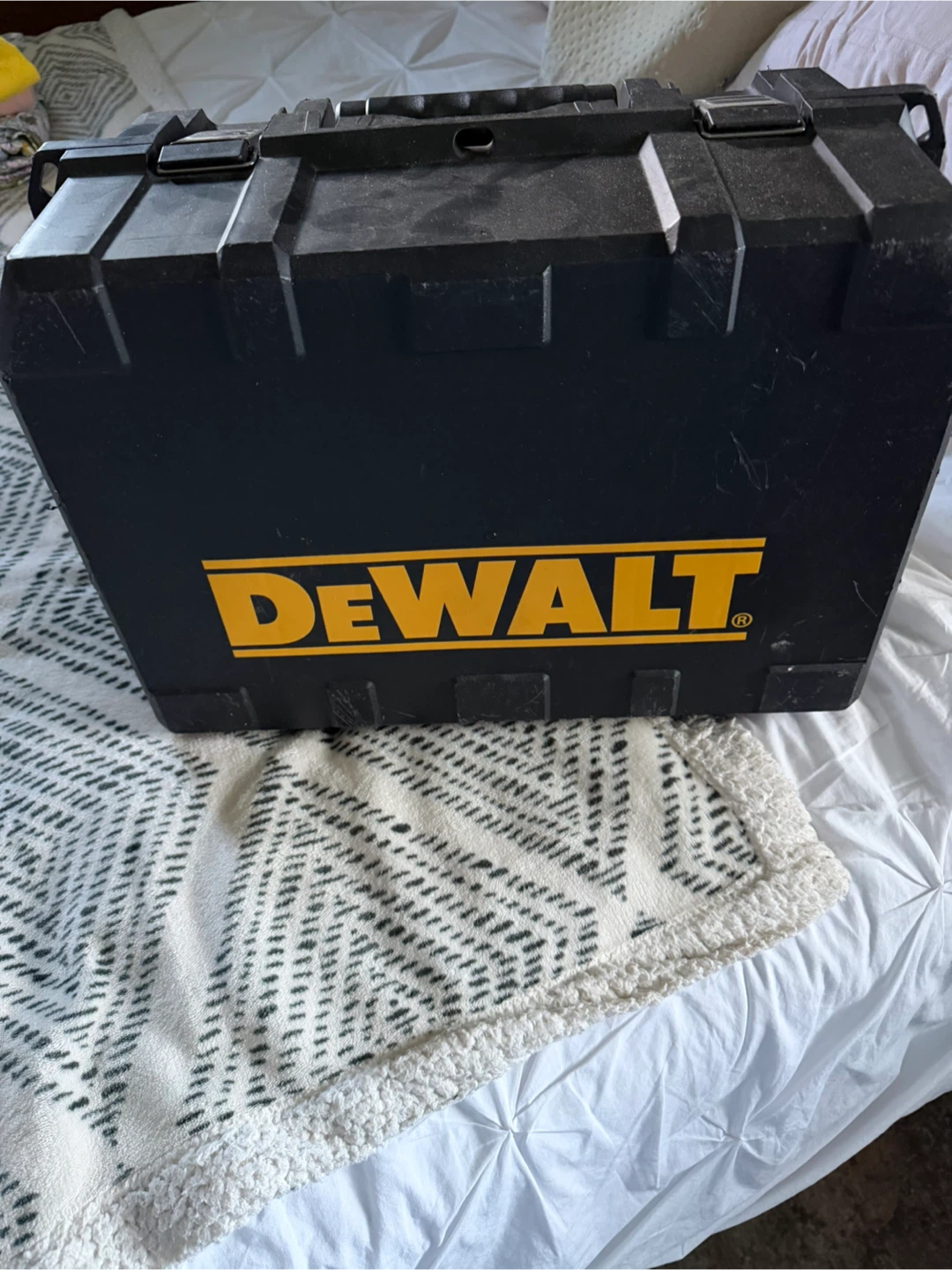 DeWalt 20v Cordless Circular Saw - photo 2