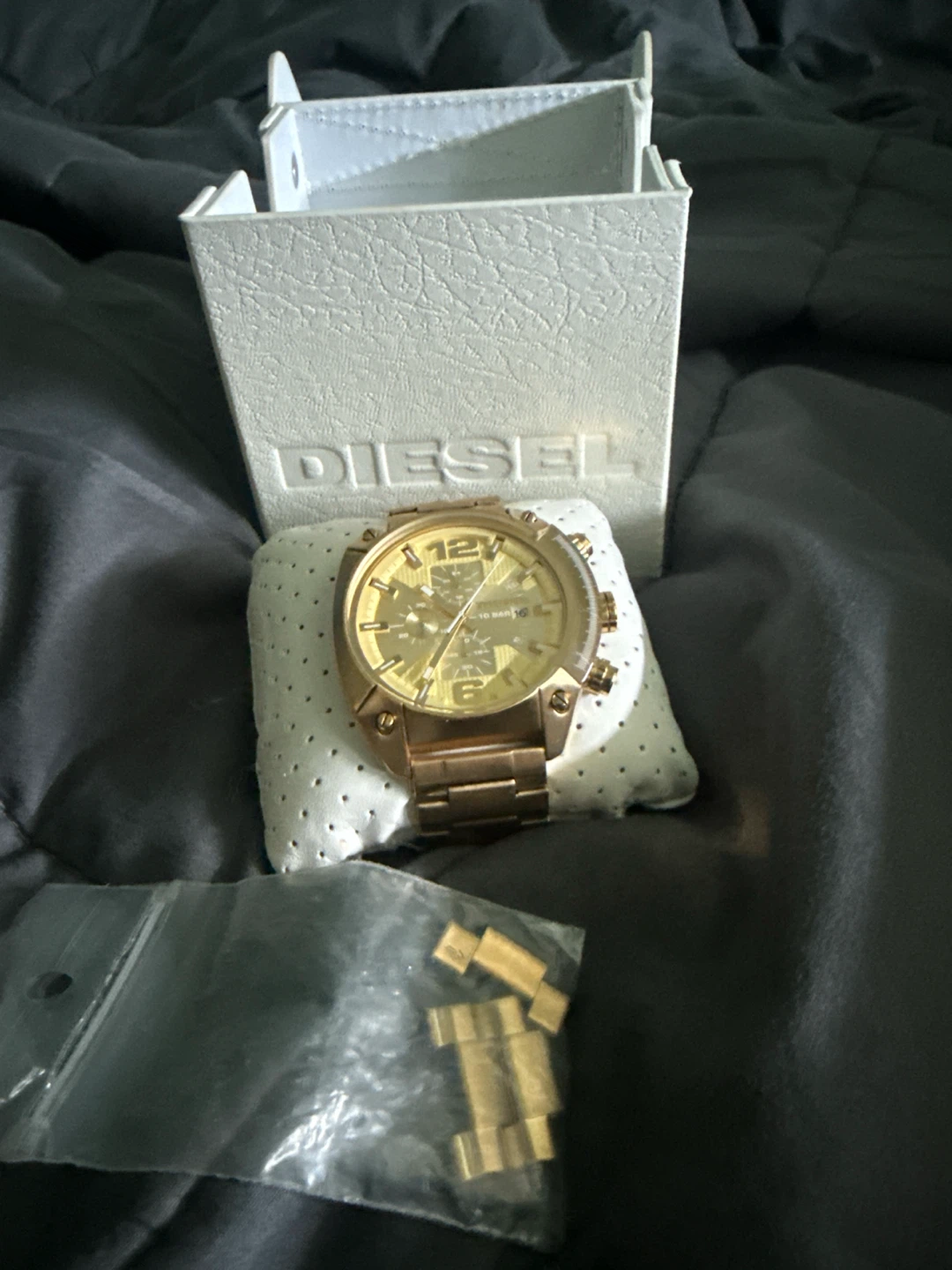 I’m selling a diesel watch - photo 2