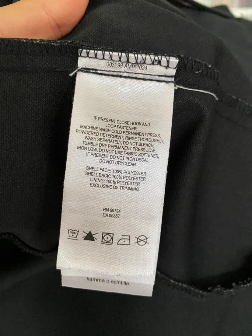Women’s Black Columbia Waterproof Wind Jacket (Size XS) - photo 4