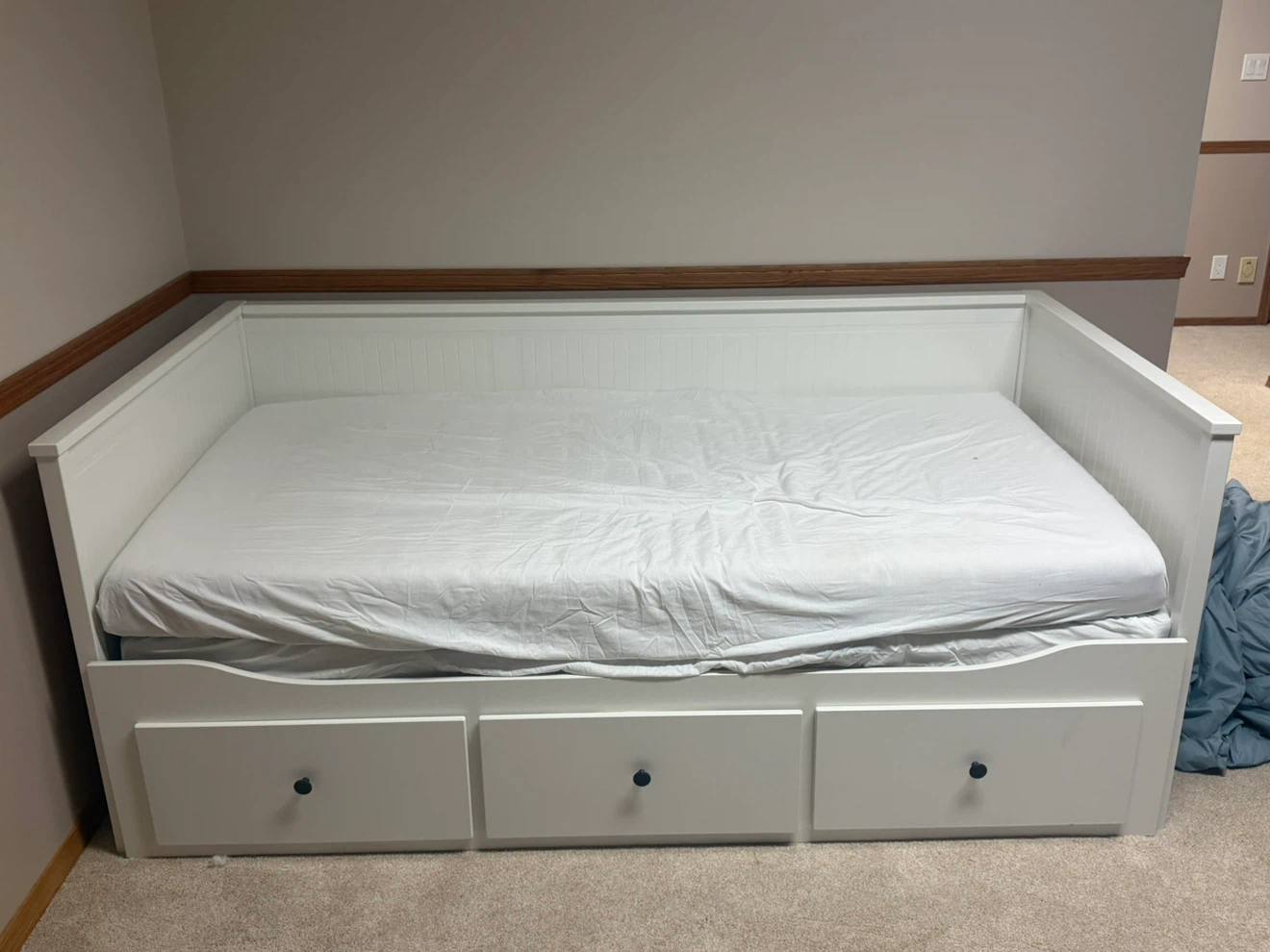 Daybed with mattresses