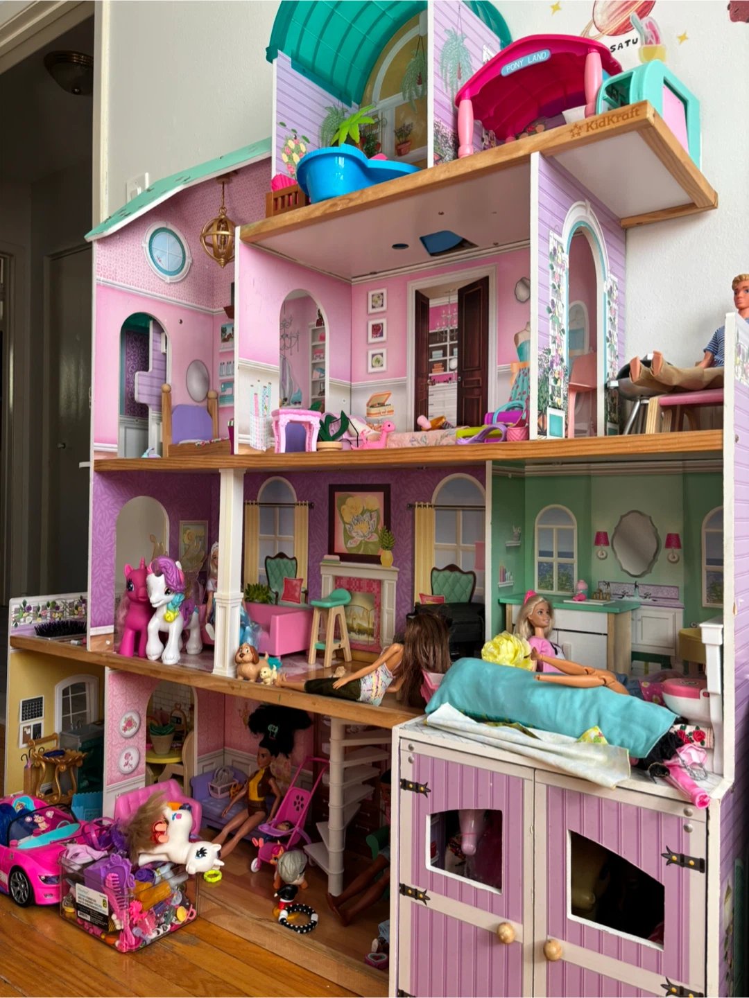 KidKraft Wooden Dollhouse - photo 2