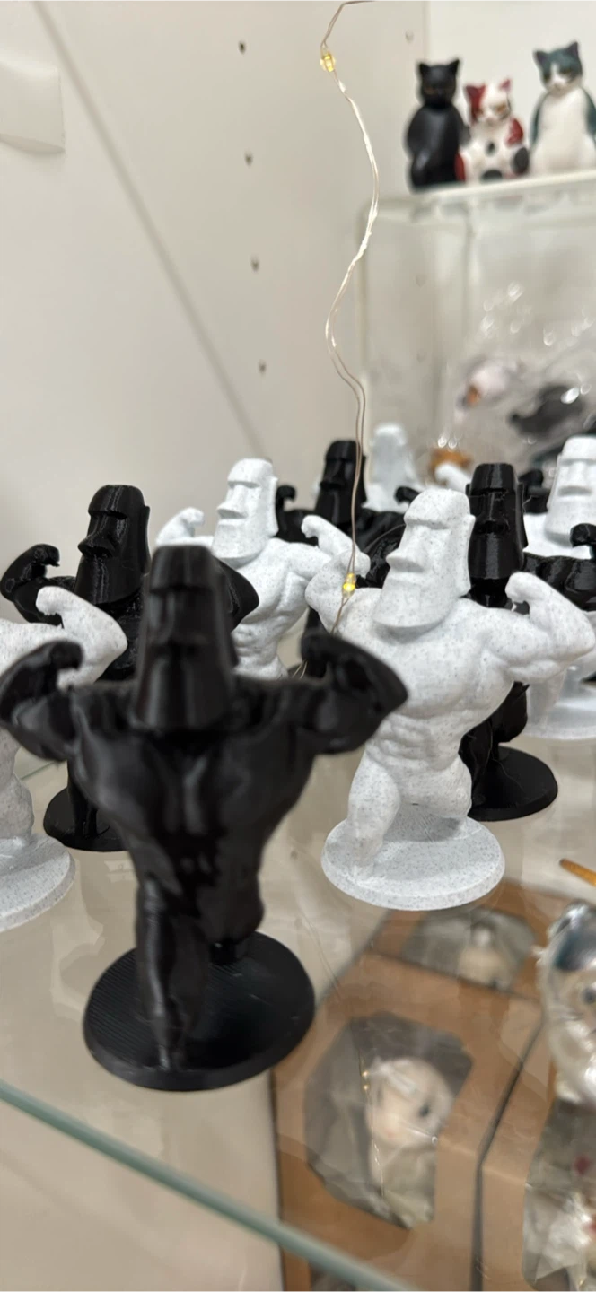 Muscle Moai figurines