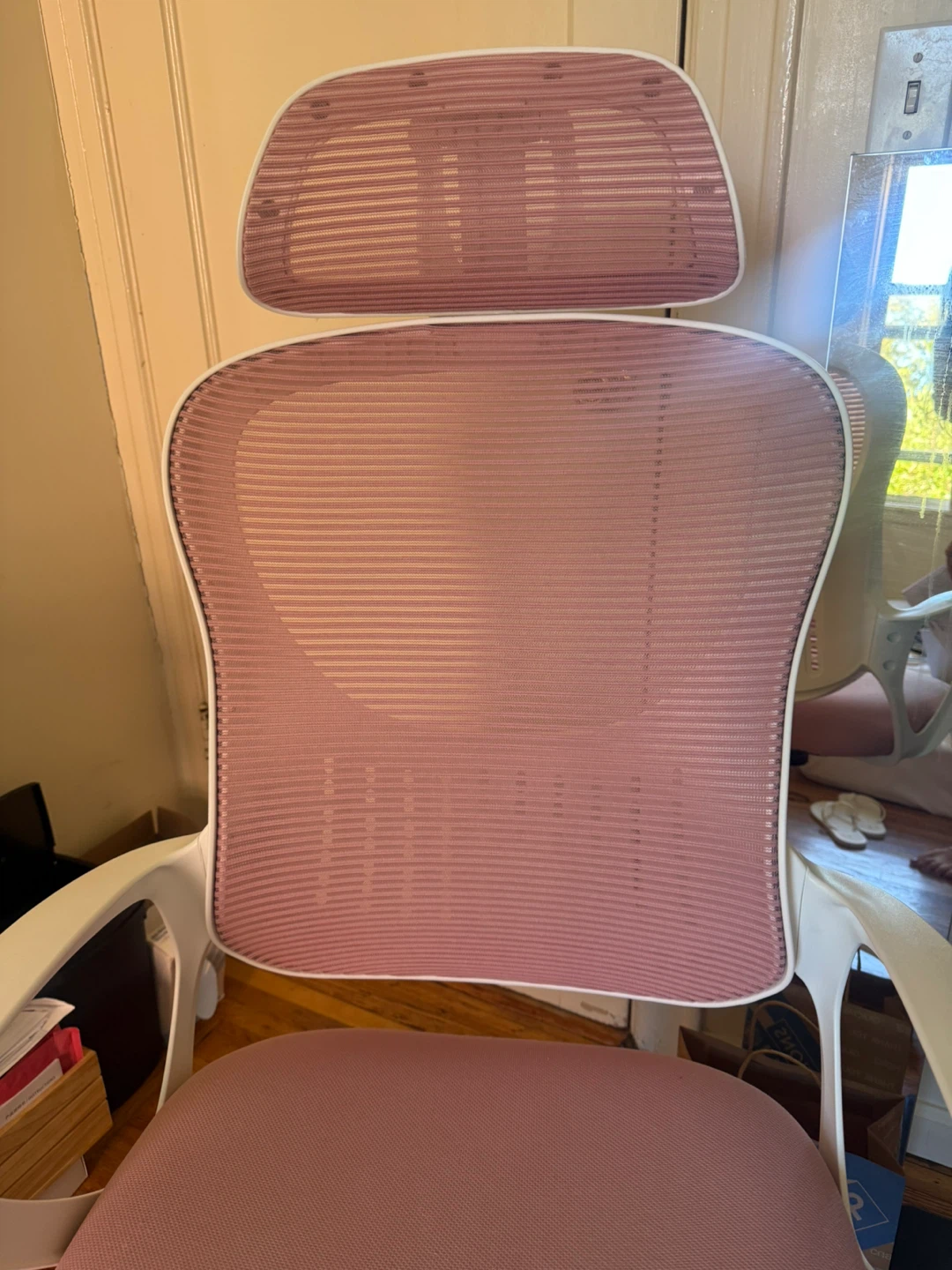 Pink office chair - photo 3