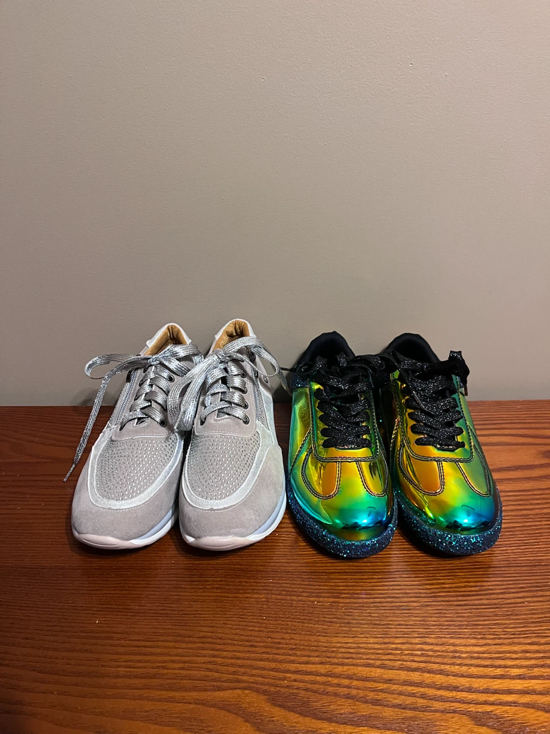 LADIES SNEAKERS (Size 7) - photo 3