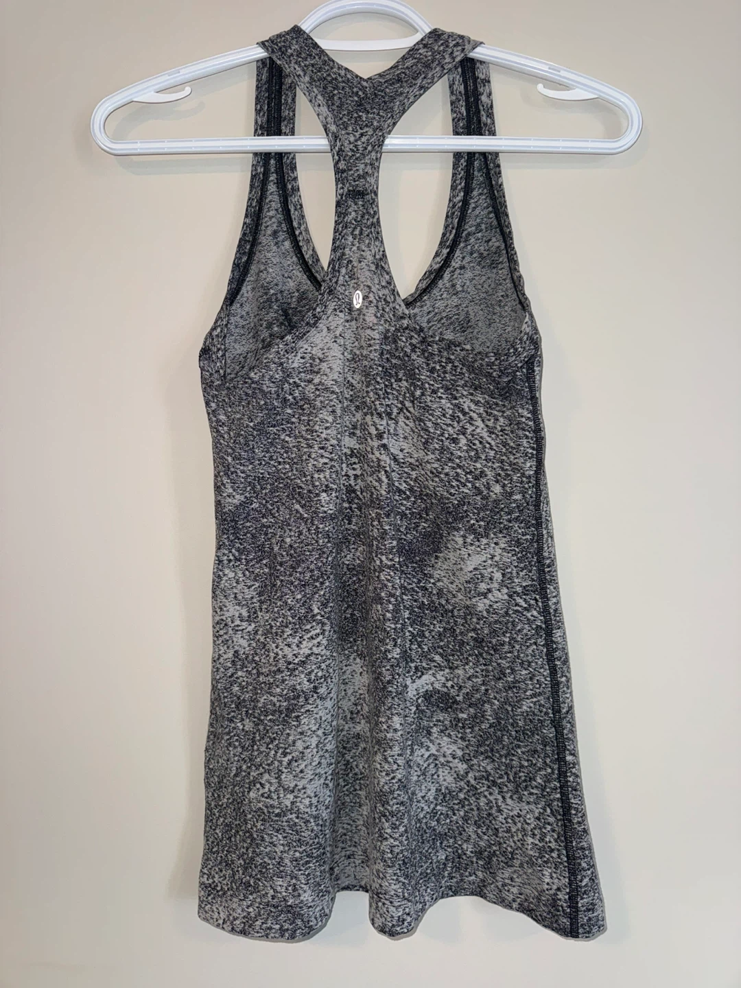 Lululemon racerback tank top - photo 2