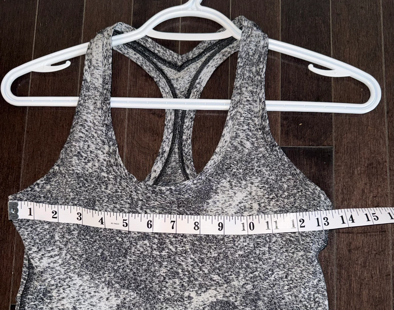 Lululemon racerback tank top - photo 3