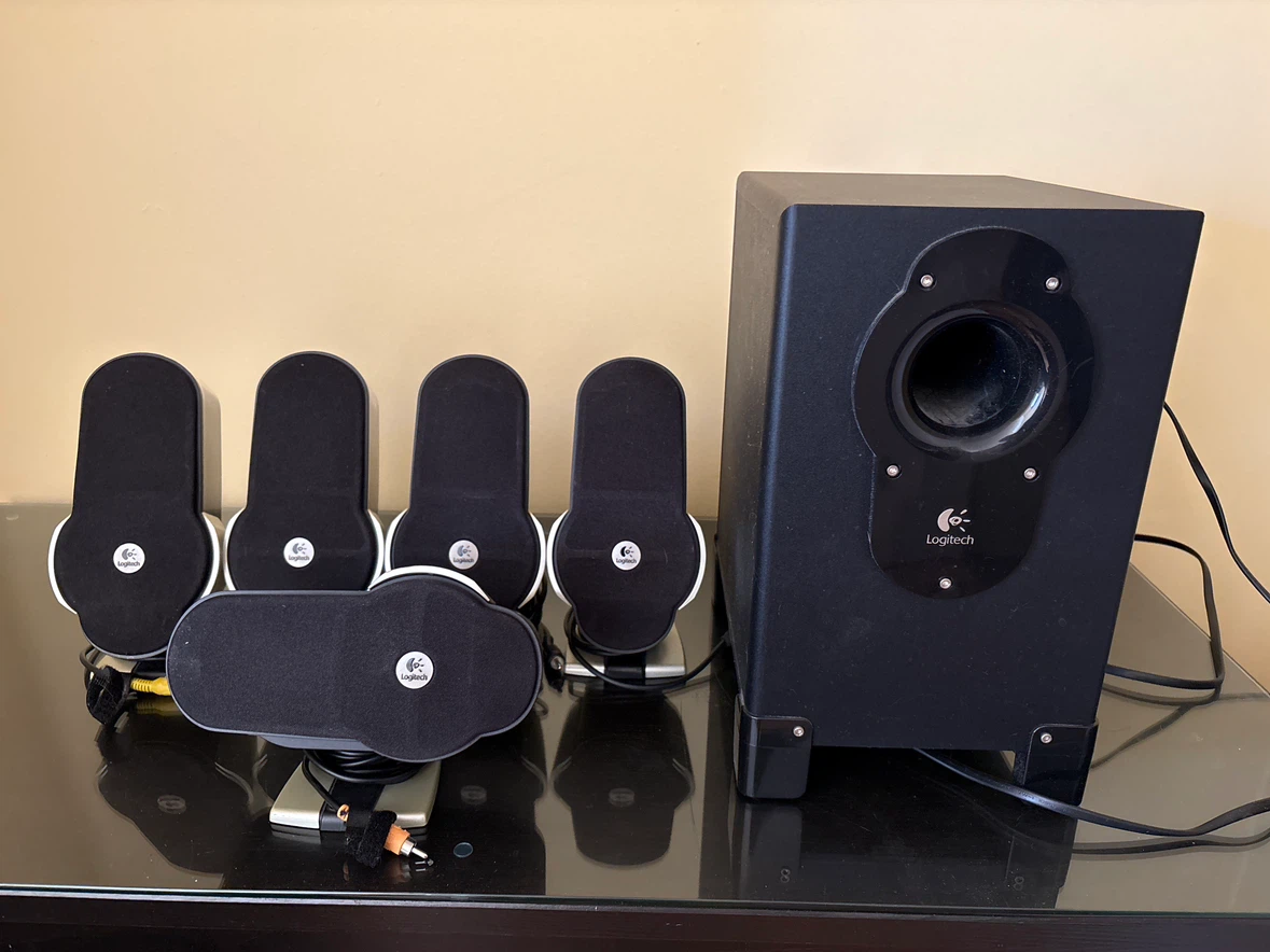 Logitech 5.1 Surround Sound Speaker System