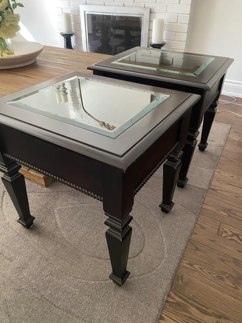 Set of Two Dark Wood End Tables - photo 2