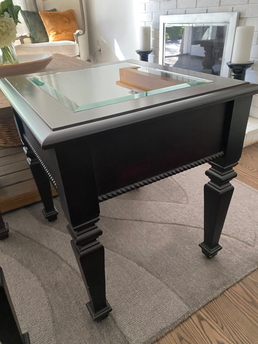 Set of Two Dark Wood End Tables - photo 3