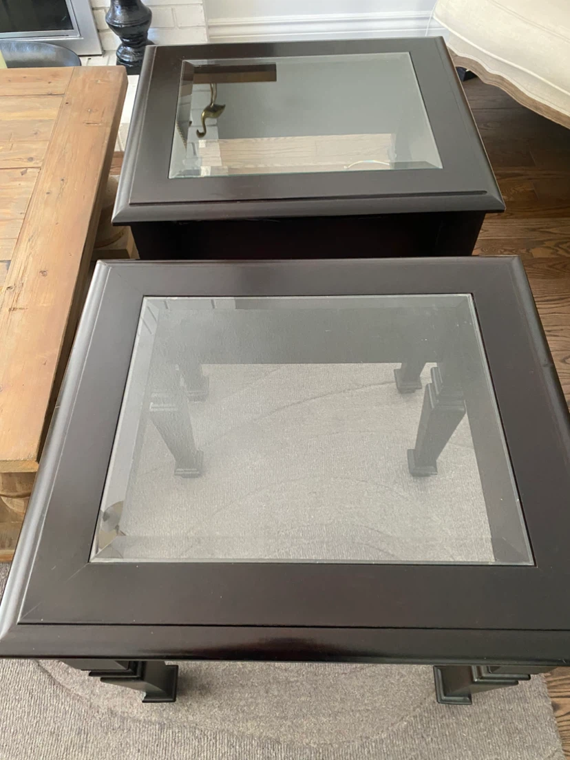 Set of Two Dark Wood End Tables - photo 5