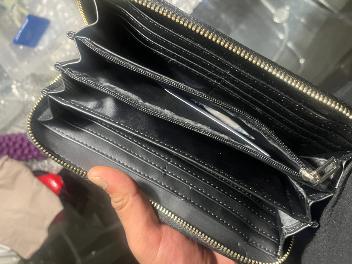 Guess Black Zip-Around Wallet - photo 4