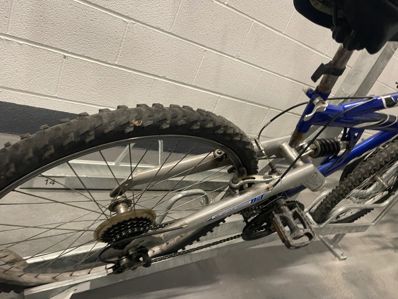 Dual Suspension Mountain Bike - photo 4