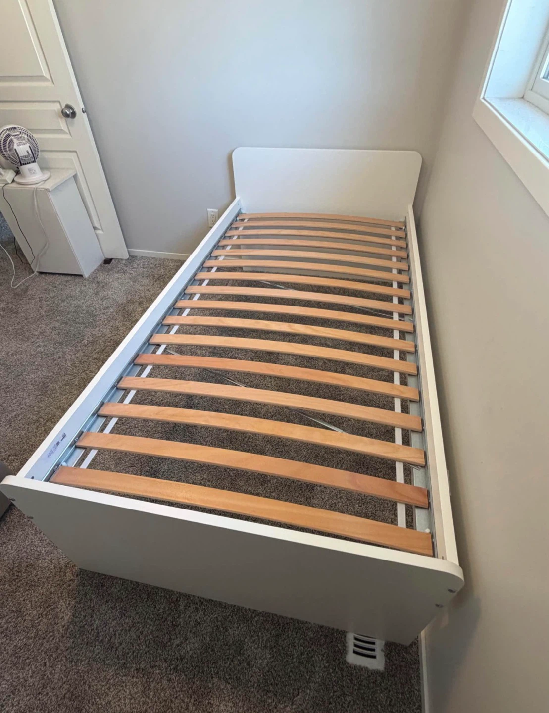 IKEA twin bed frame in white - photo 3