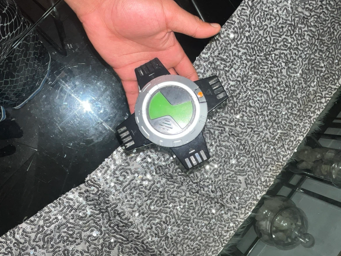Ben 10 Omnitrix Toy - photo 3