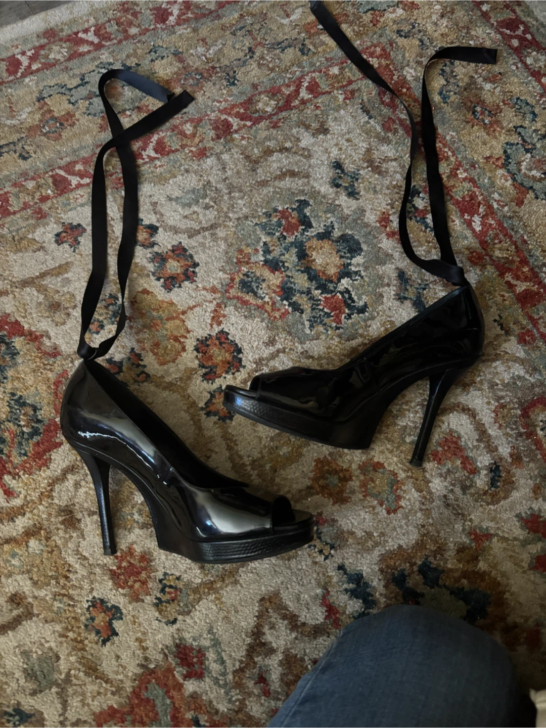 Yves Saint Laurent Black Patent Heels - photo 2