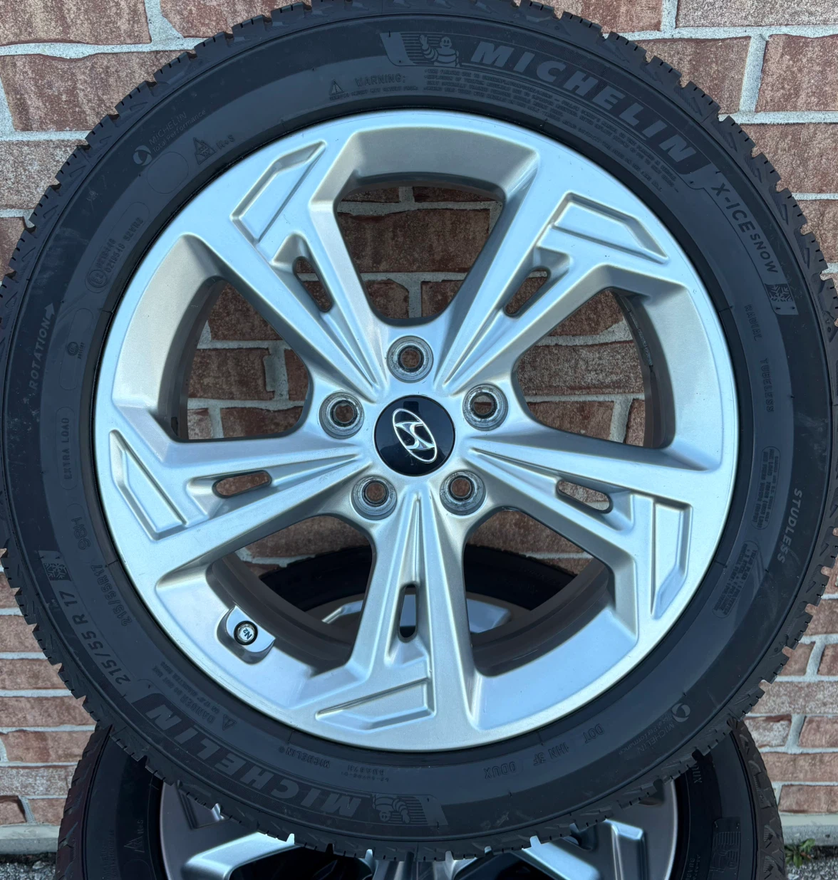 4 x 215/55/17 MECHLIN WINTER AND HYUNDAI KONA RIMS $1550 - photo 4
