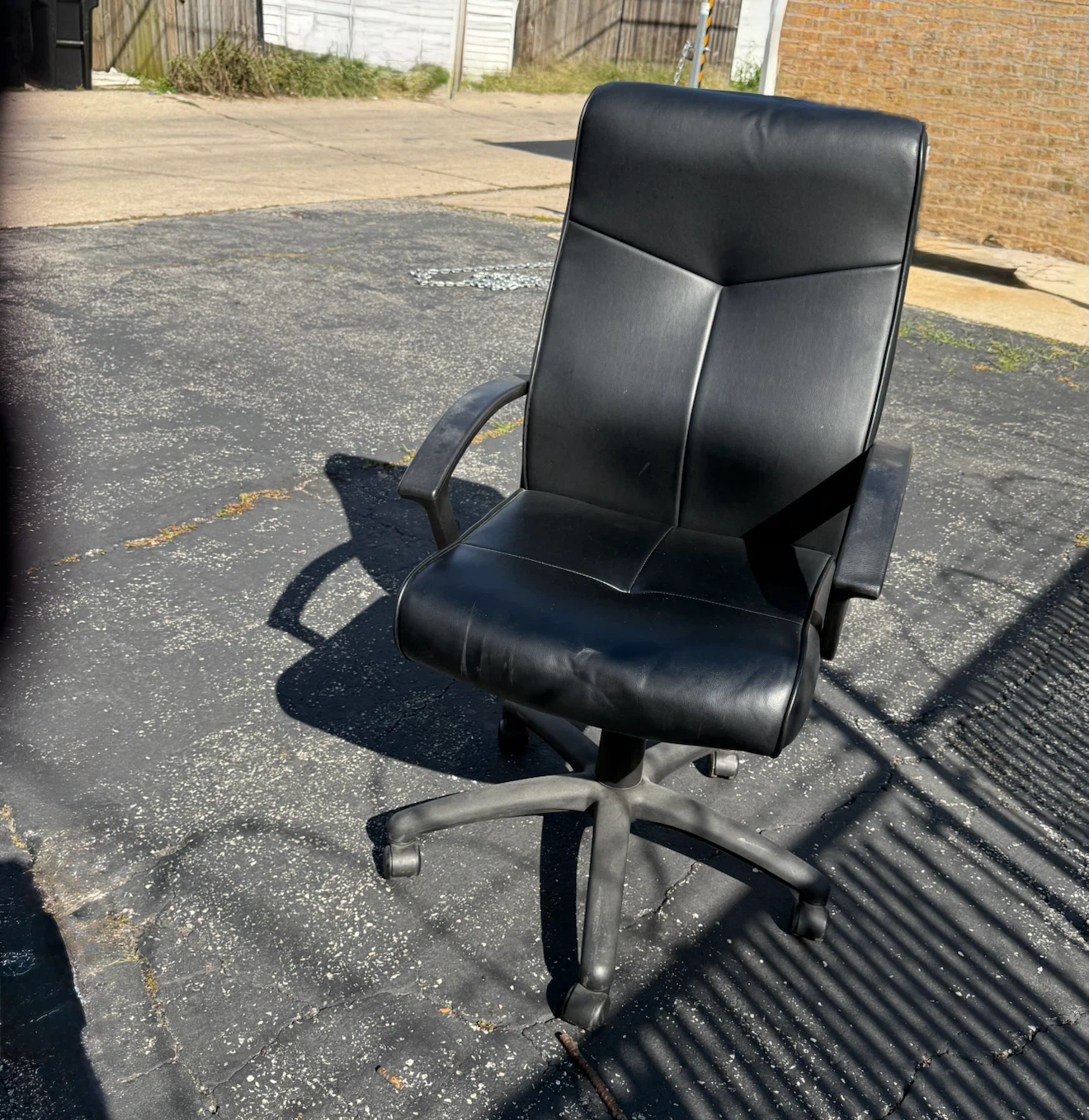 Very comfortable Black Office Chair $25.00 - photo 2
