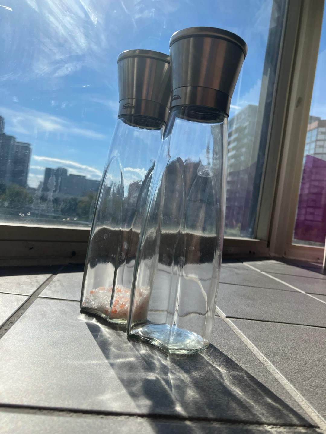 Trudeau Salt and Pepper Mill Set