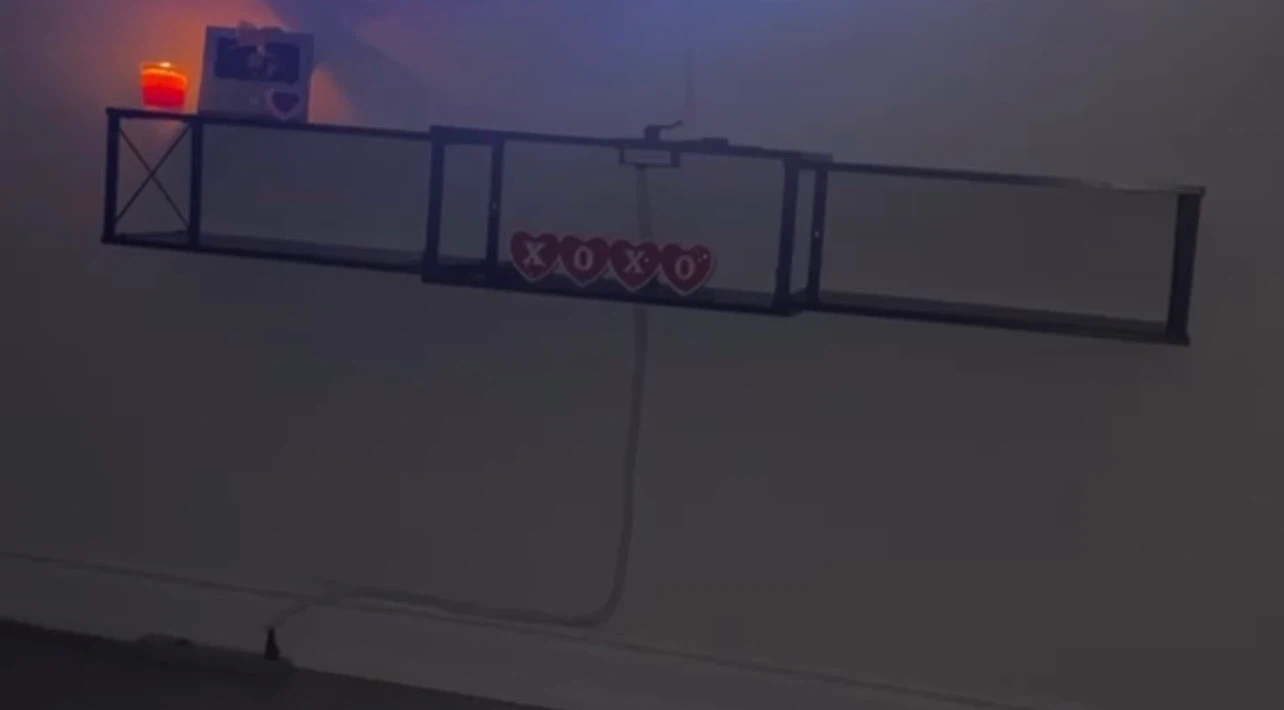 Amazon Floating Shelf - photo 3