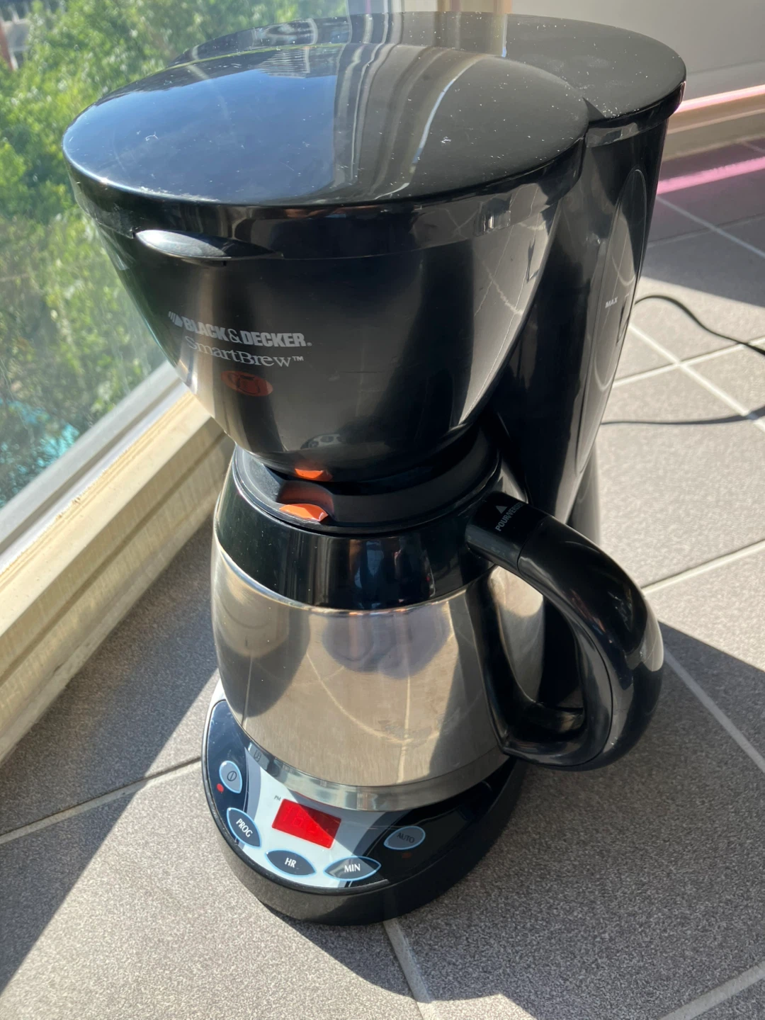 Black & Decker SmartBrew 8-Cup Coffee Maker