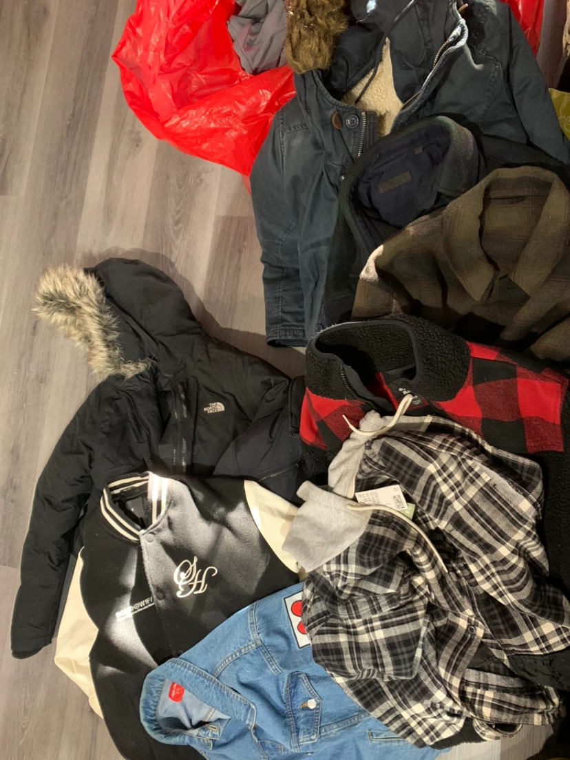 Mix and match any 2 items for $25 (hoodies, shorts etc) - photo 4
