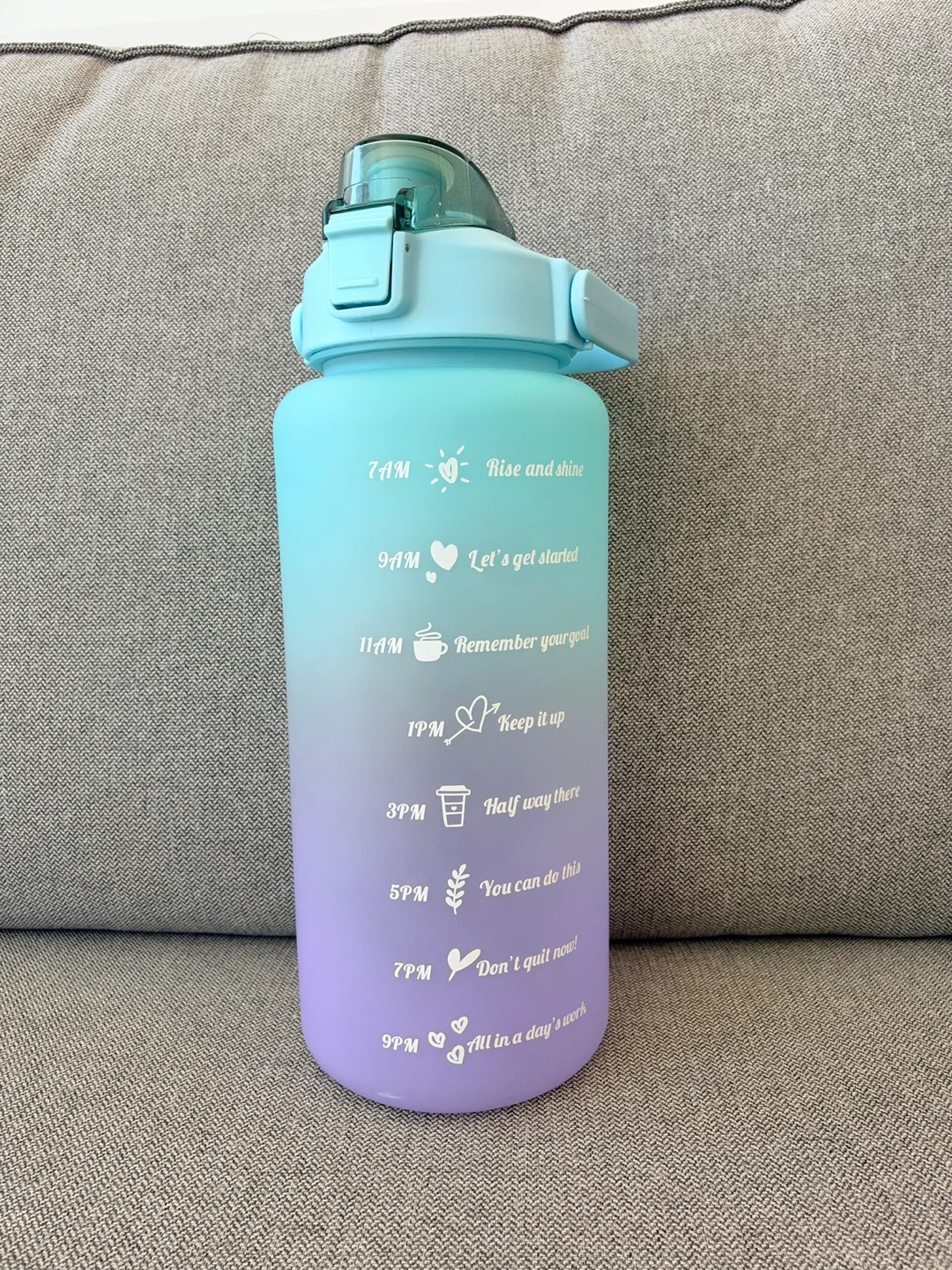 Ombre Motivational Water Bottle 2L - photo 2