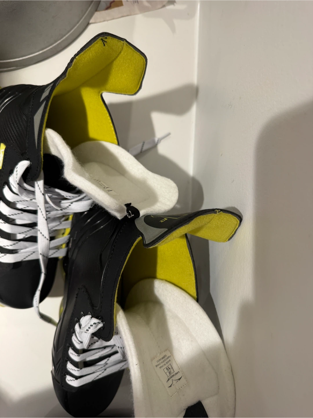 Vic Hockey T3 Street Inline Skates - Size 10 - photo 2