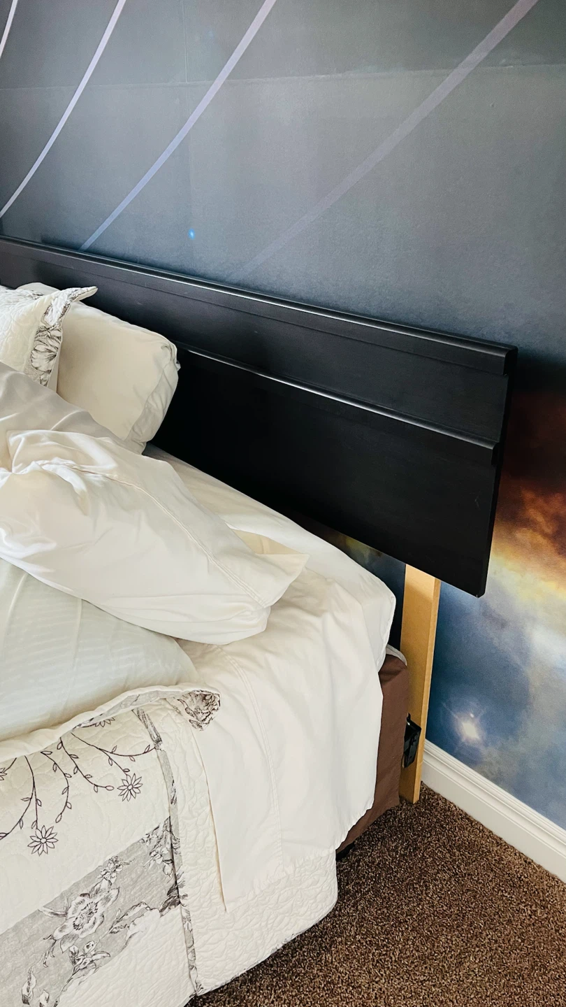 Full size bed & accessories - photo 3