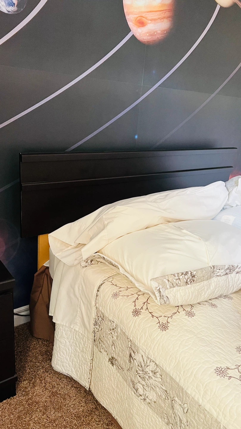 Full size bed & accessories - photo 5