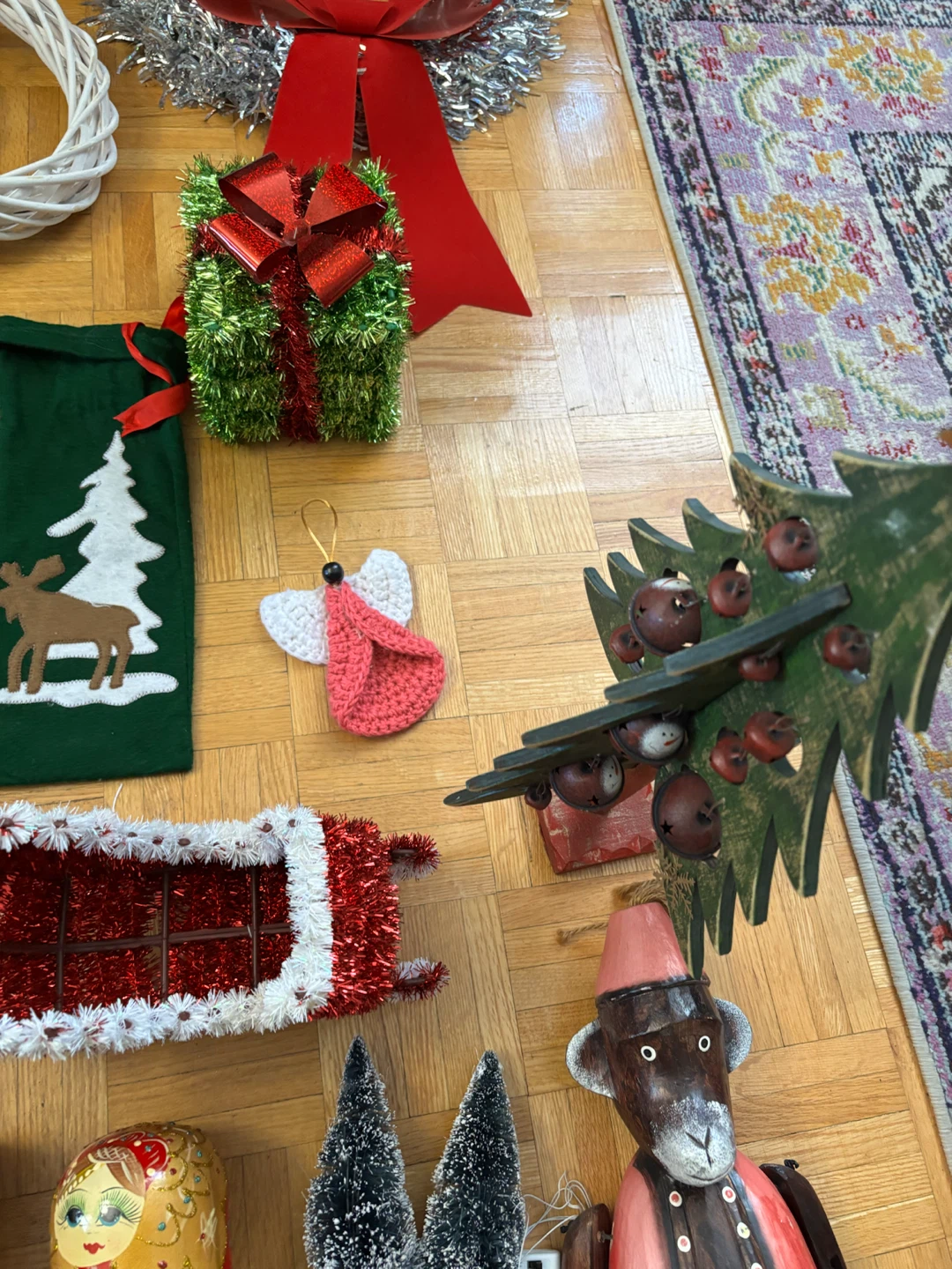 Assorted Christmas Holiday Decor Items - photo 3