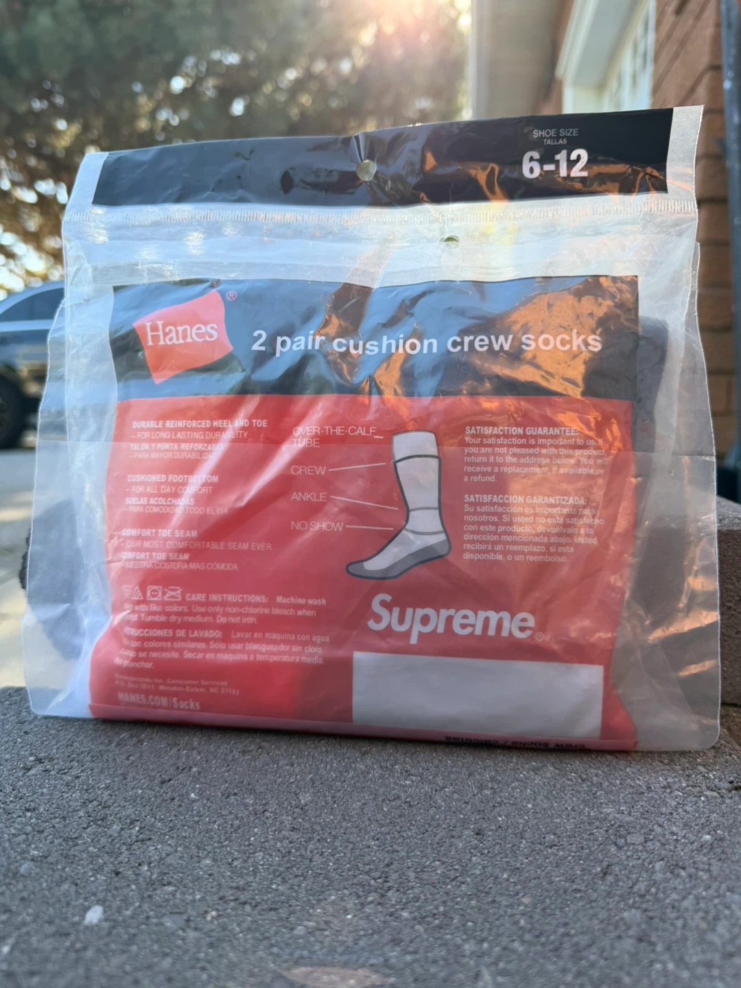 Supreme x Hanes 2-Pair Cushion Crew Socks - photo 2
